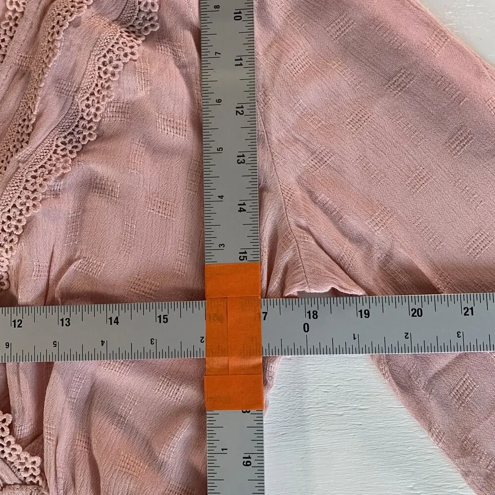 NWT Self E Surplice-Neck Long-Sleeve Clip Dot Smocked Top Salmon Pink Sz M